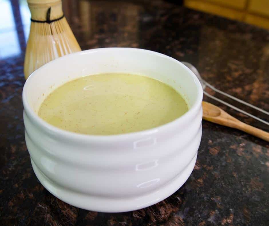 DIY Turmeric Latte – the best health benefits of golden milk