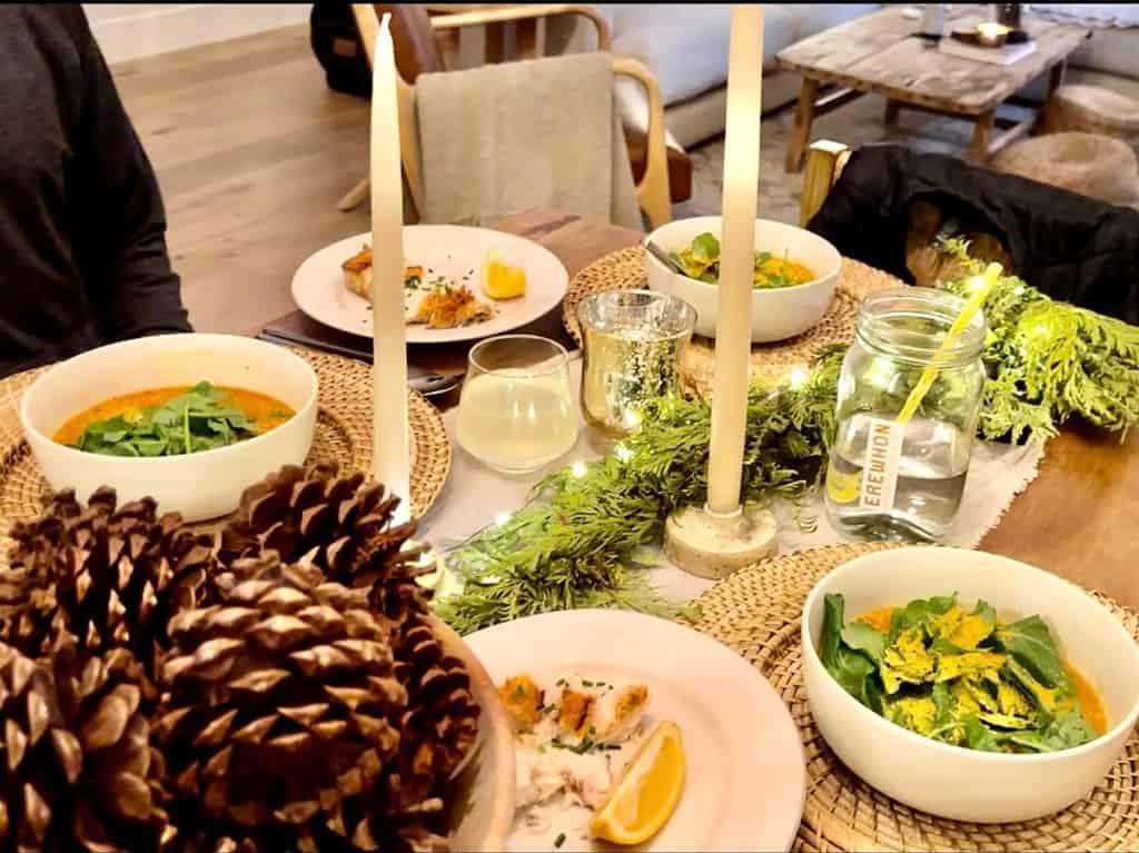 holiday-dinner-table-set--candles-pine-cones