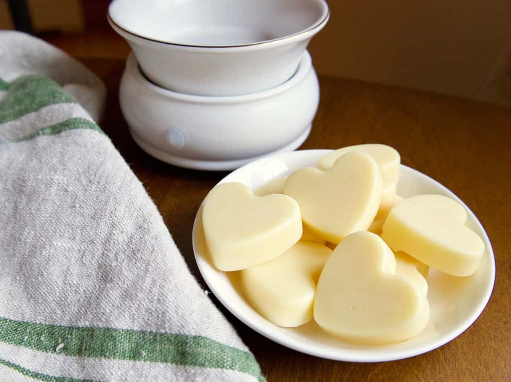 essential oil wax melts and warmer
