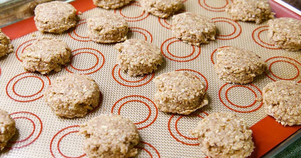 cinnamon-oatmeal-cookie-dough-baking-sheet