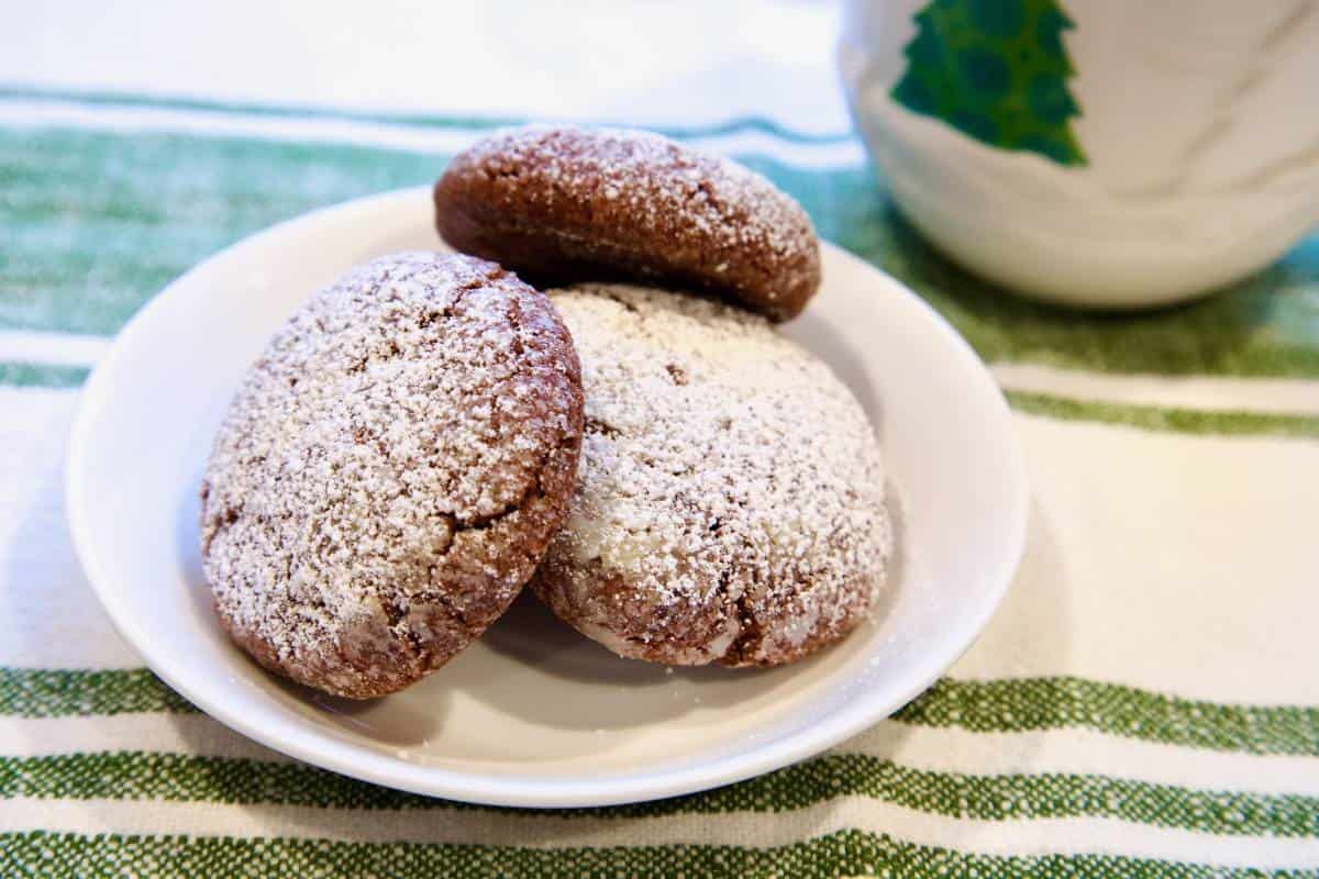 Delicious Vegan Chocolate Peppermint Crinkle Cookies