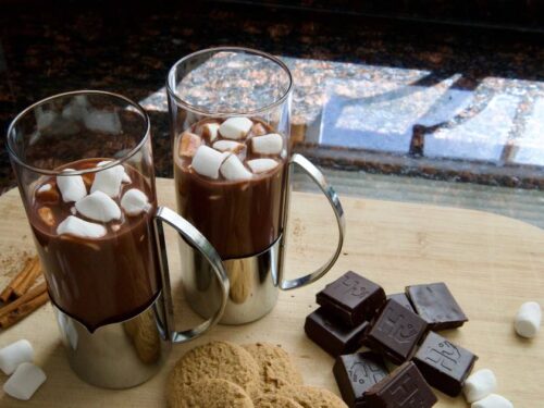 dairy-free-hot-chocolate-drink-chocolate-squares-cookies-marshmallows