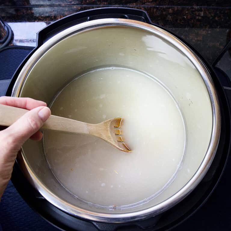 stirring-water-in-the-instant-pot