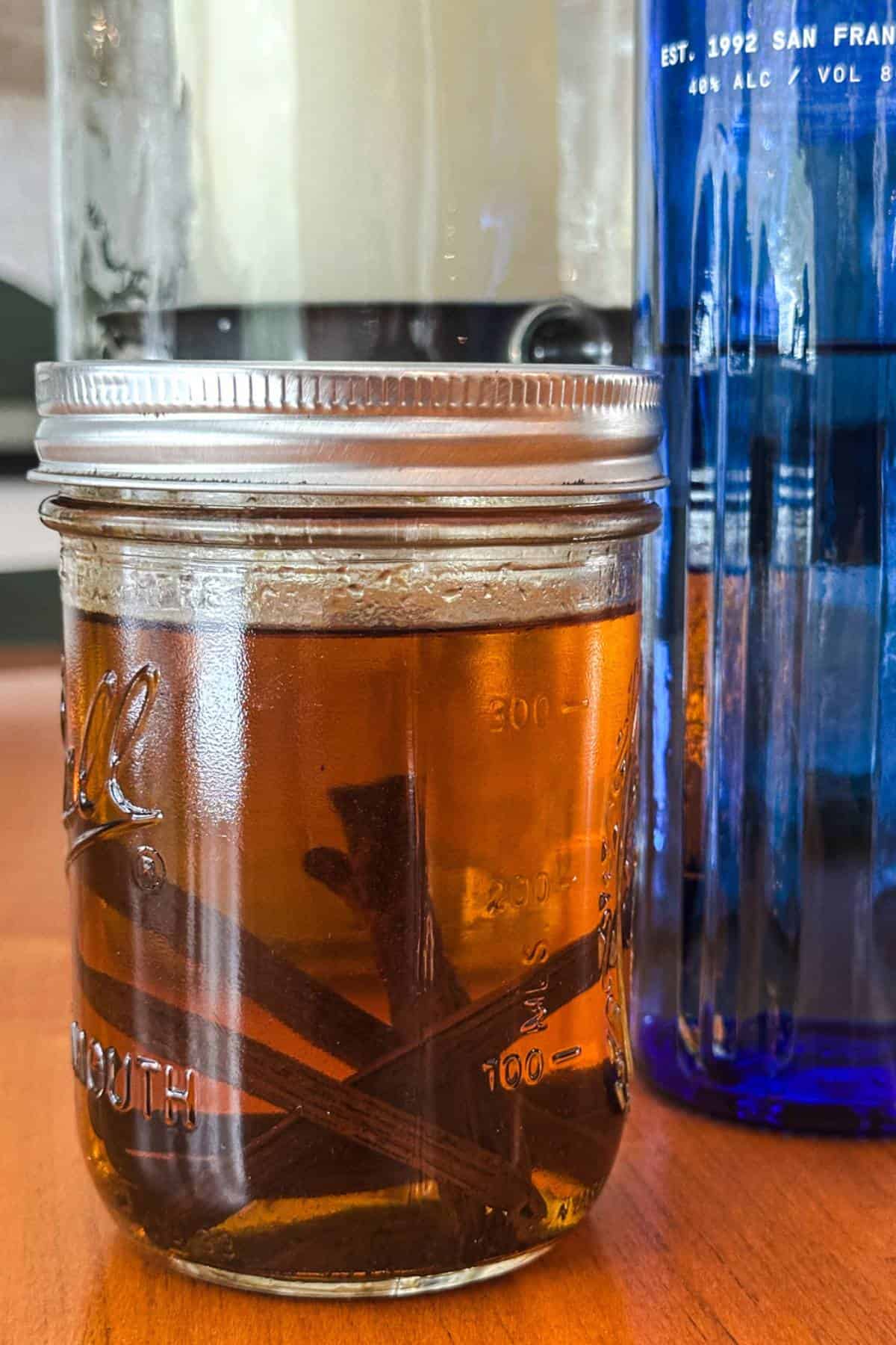 homemade-vanilla-extract-in-a-mason-jar-with-vanilla-beans